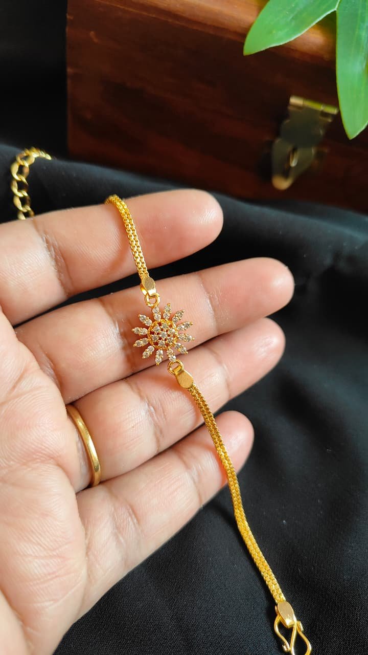 Bracelet