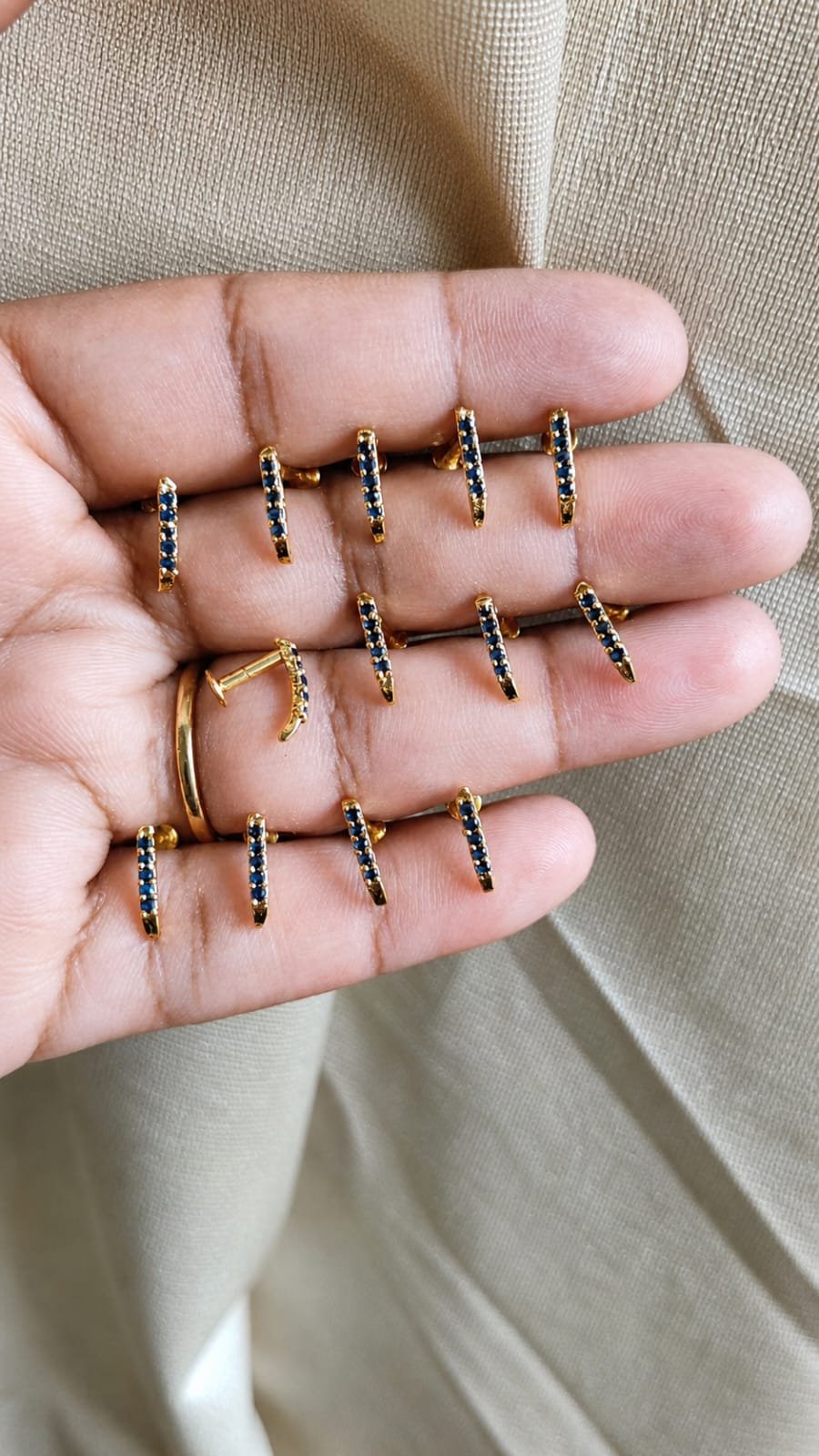 J shape -Blue Earstud -1pair
