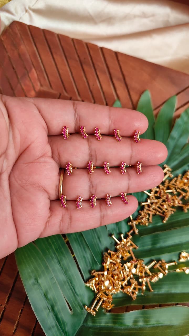 Gulabi Nosepin