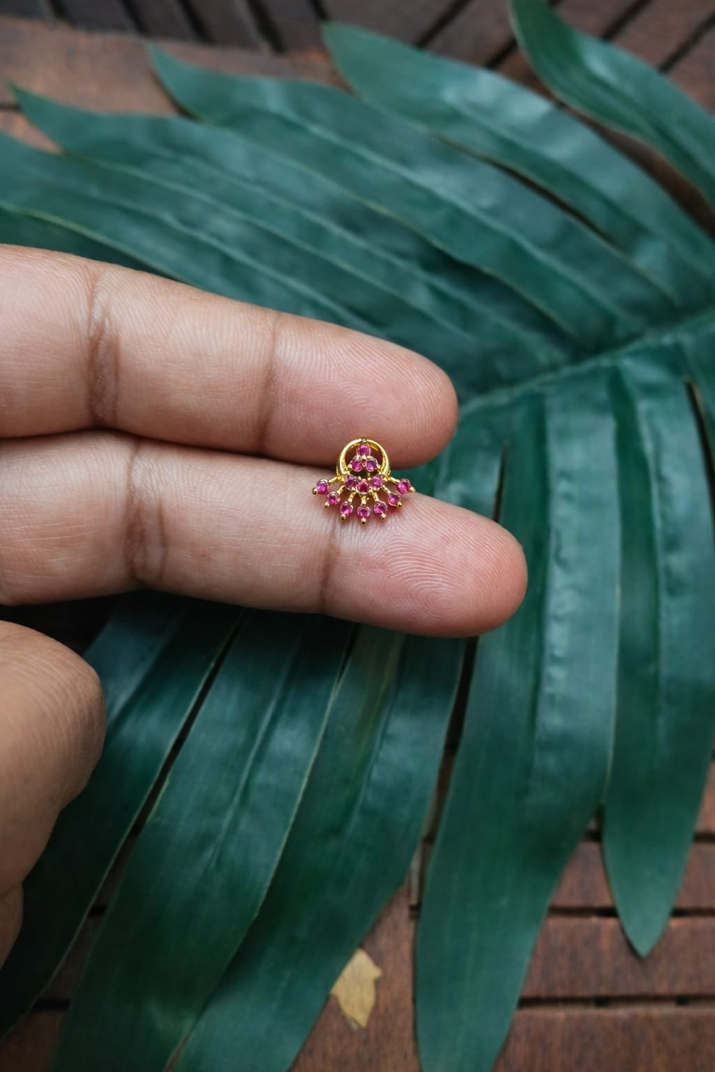 Sunburn Pink Earstud - 1 Pair