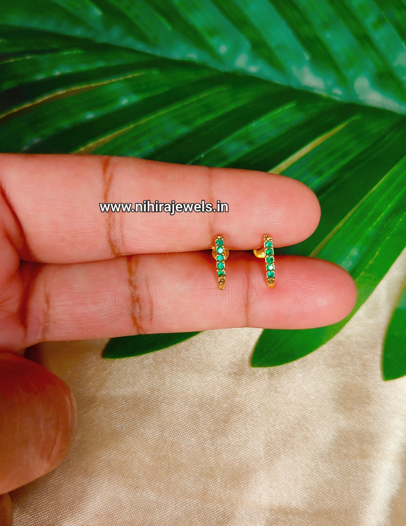 J Shape Earstud
