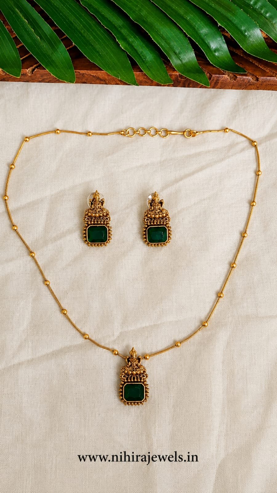 Green Stone Lakshmi LOCKET With chain