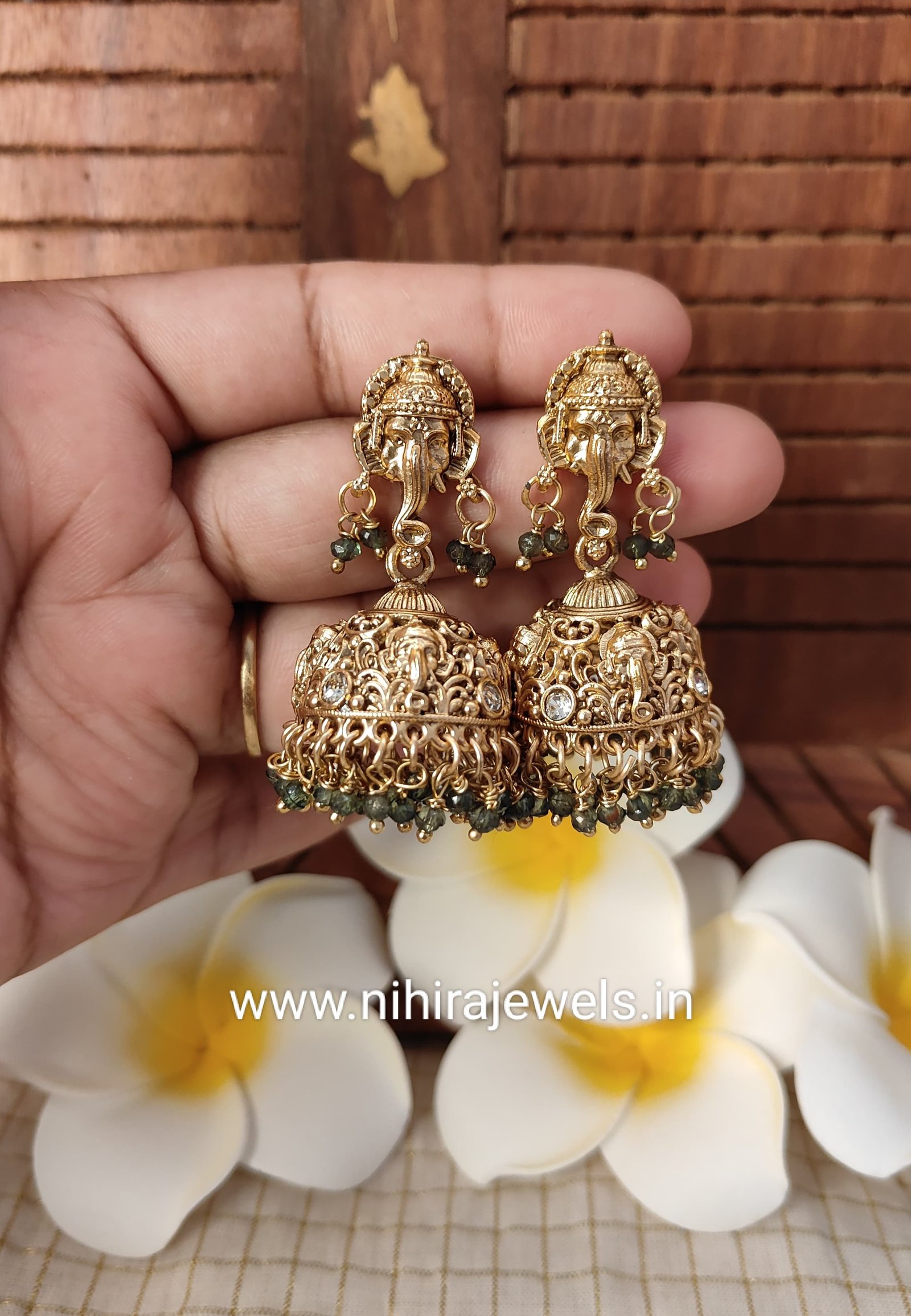 Vinayaka Jumka (Green) - NS0078