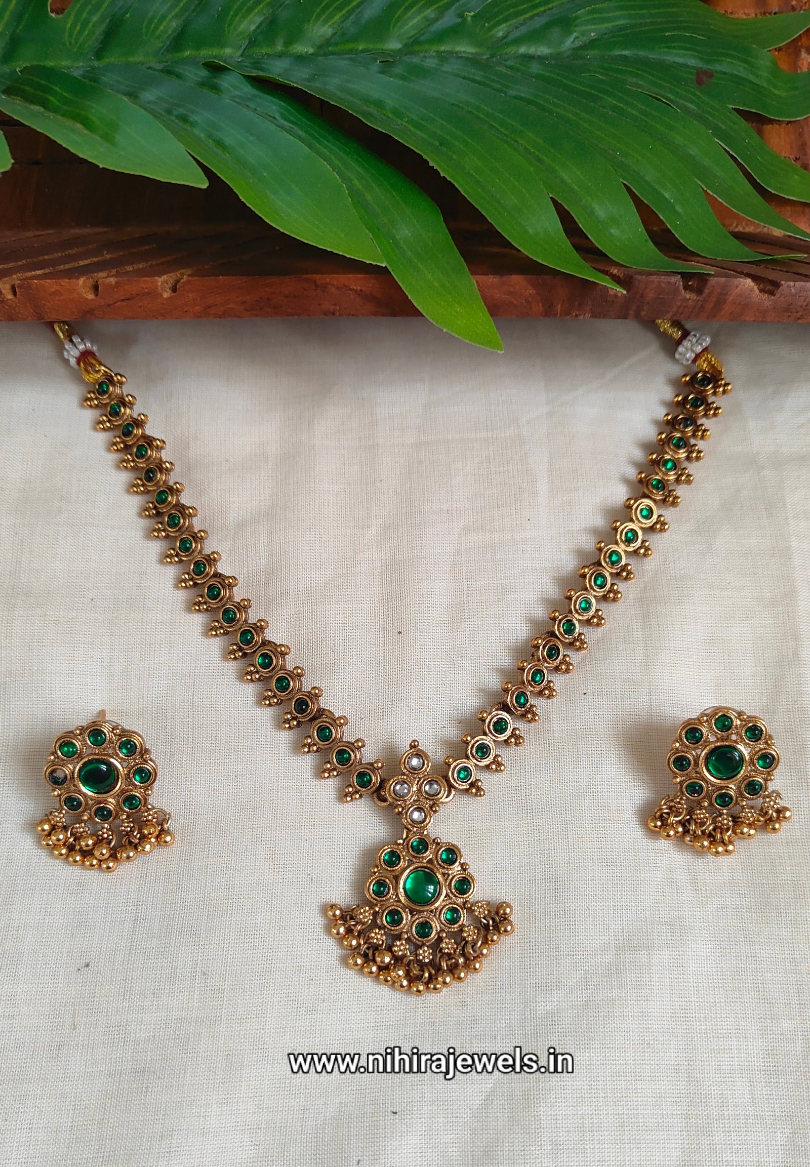 Mandharam Necklace Green