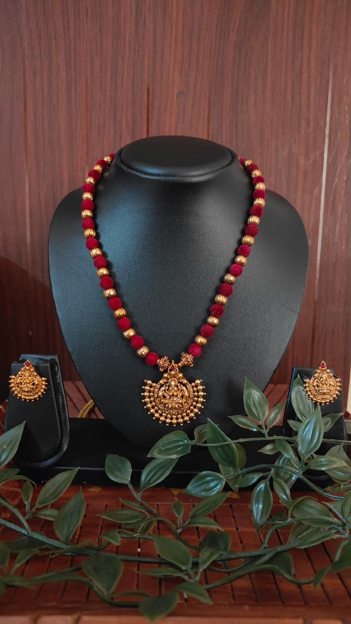 Beads Red Chain