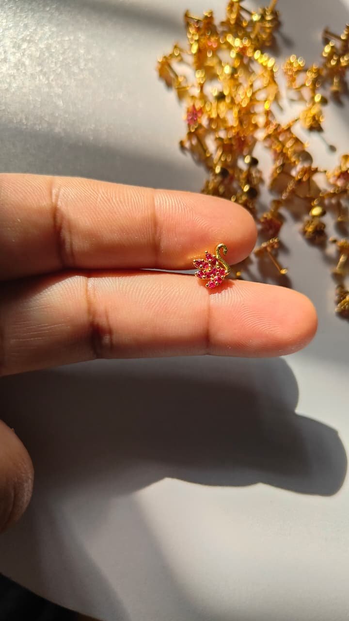 Royal Swan NOSEPIN Pink