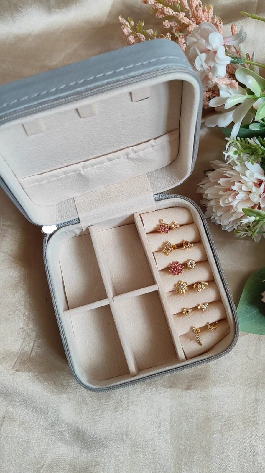 12 Nosepins + Jewels Box (Grey)