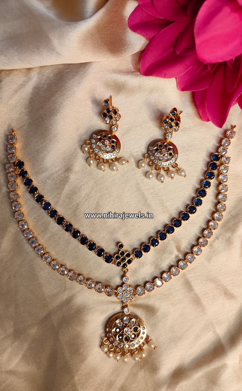 Eva Necklace with Premium Stone