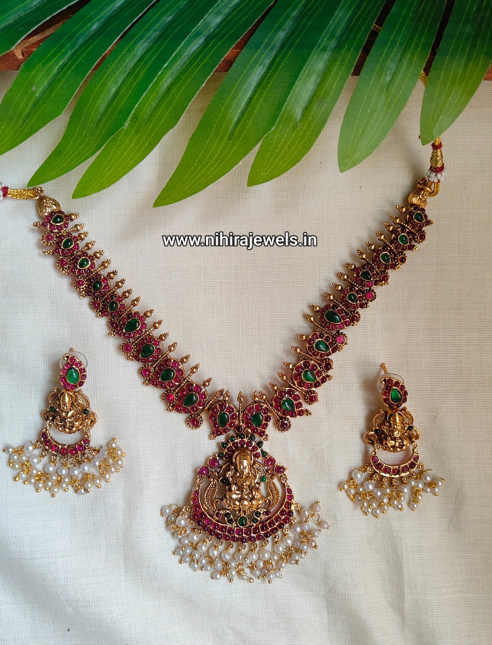 Madhavi Necklace