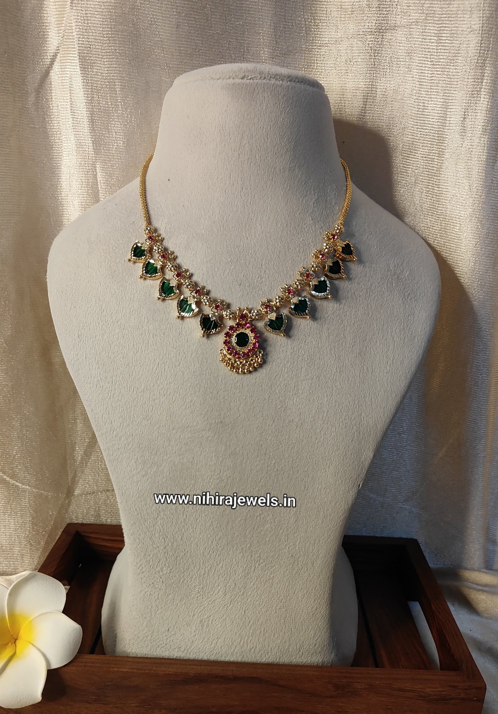 Palakka Necklace - 10 Petals Gold Plated