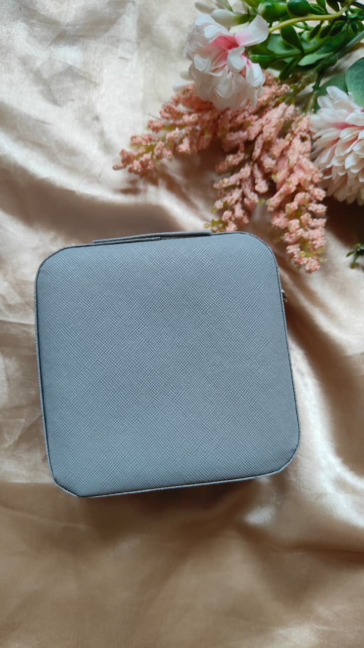 Jewels Box (Grey)